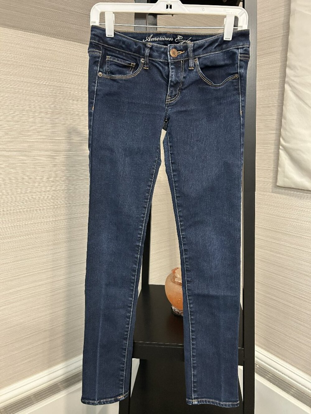 American Eagle - Dark blue jeans size 6